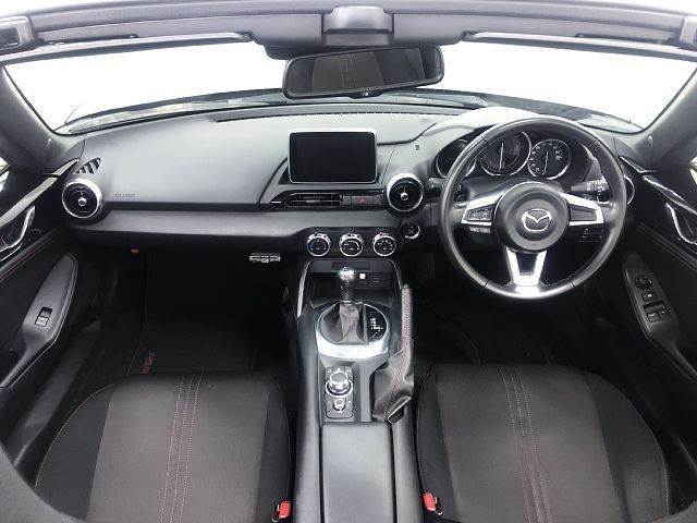Mazda ROADSTER 2017-08 18405-1