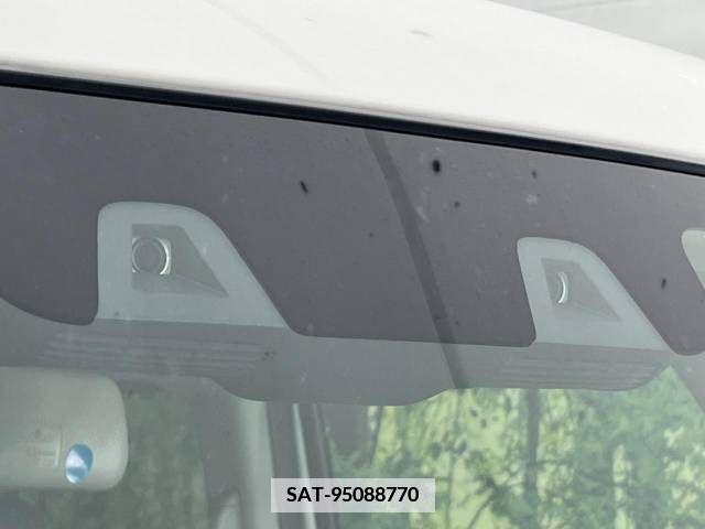 Suzuki SPACIA 2022-09 379812-2