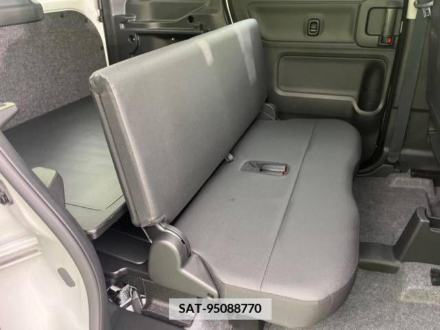 Suzuki SPACIA 2022-09 379812-9