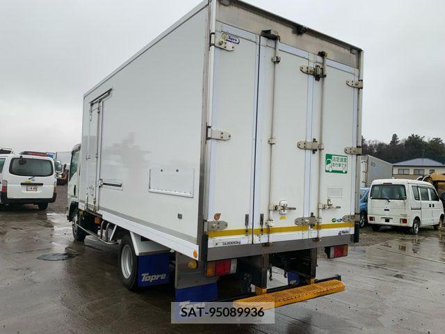 Isuzu ELF TRUCK 2019-05 207073-3