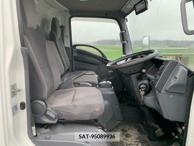 Isuzu ELF TRUCK 2019-05 207073-7