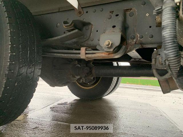 Isuzu ELF TRUCK 2019-05 207073-16