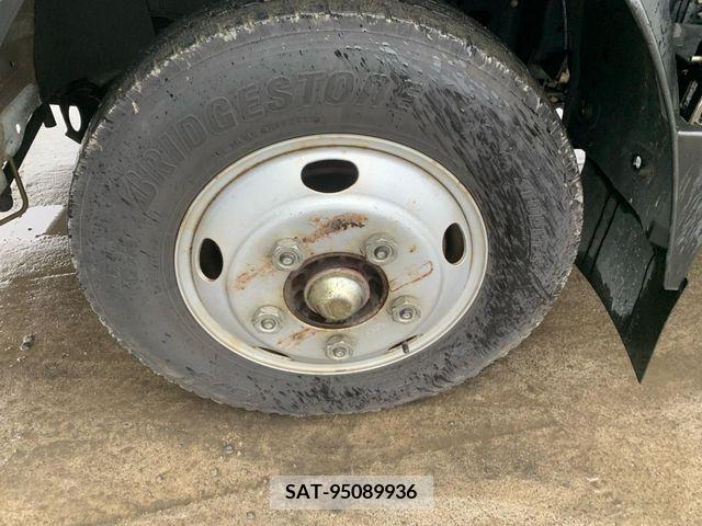 Isuzu ELF TRUCK 2019-05 207073-19