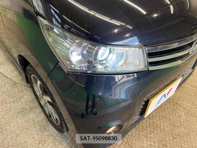 Nissan ROOX 2011-12 334251-11