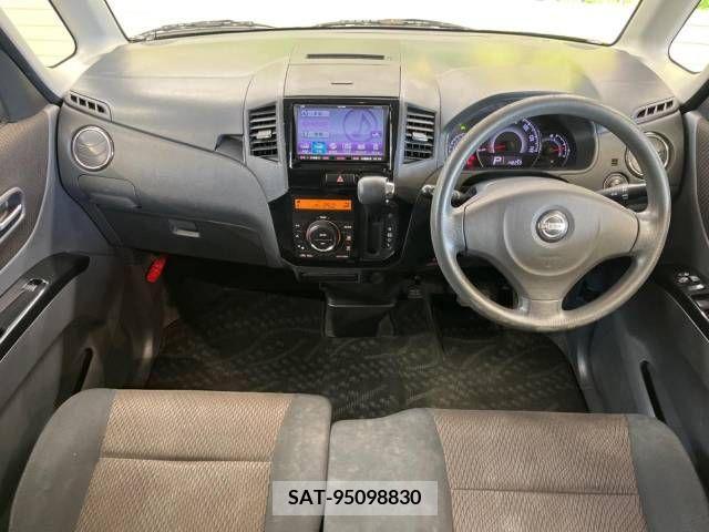 Nissan ROOX 2011-12 334251-1