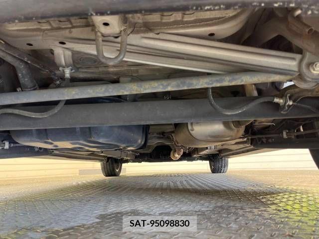 Nissan ROOX 2011-12 334251-18