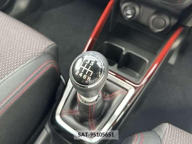 Suzuki SWIFT 2023-02 369017-17