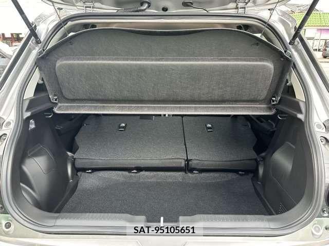 Suzuki SWIFT 2023-02 369017-7