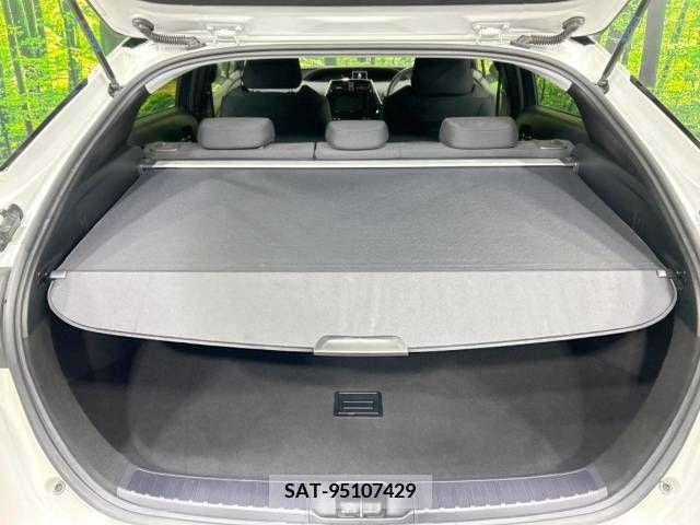 Toyota PRIUS 2018-03 322318-10
