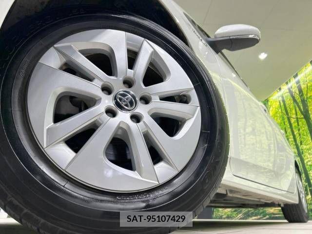 Toyota PRIUS 2018-03 322318-12