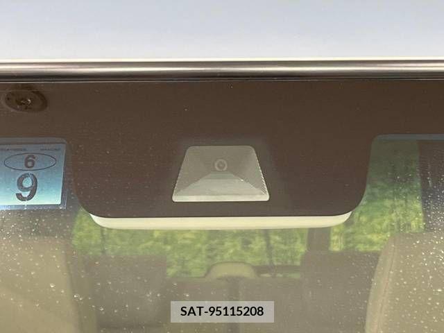 Honda N BOX 2019-09 279544-2