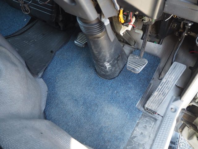 Isuzu ELF TRUCK 2006-02 25286-21
