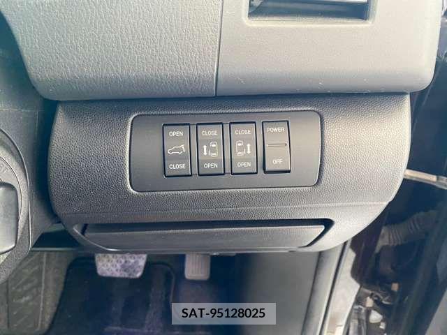 Mazda MPV 2011-02 348235-17