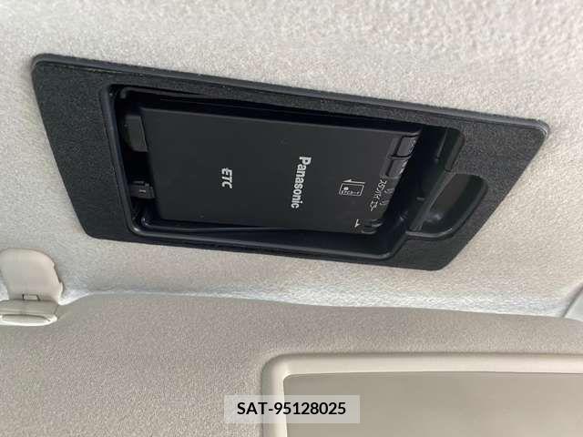 Mazda MPV 2011-02 348235-16