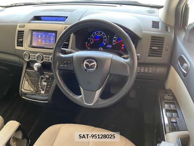 Mazda MPV 2011-02 348235-11