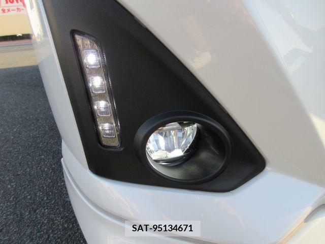 Daihatsu THOR 2019-11 329667-25