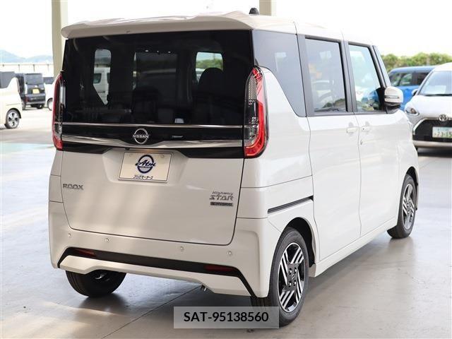 Nissan ROOX 2023-12 276166-4