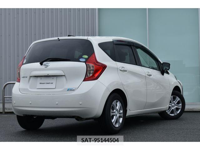 Nissan NOTE 2016-03 377067-1