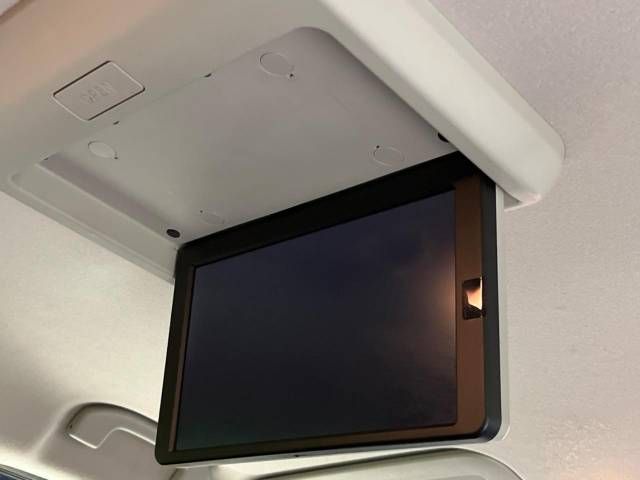 Nissan SERENA 2018-08 17224-3