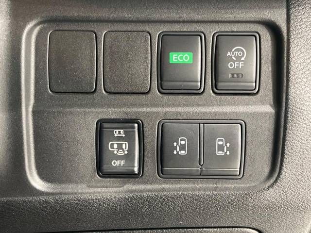 Nissan SERENA 2018-08 17224-6