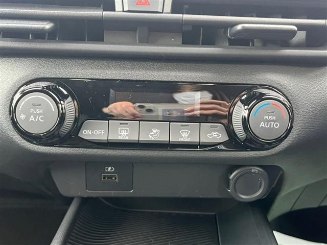 Nissan NOTE 2021-01 192606-18