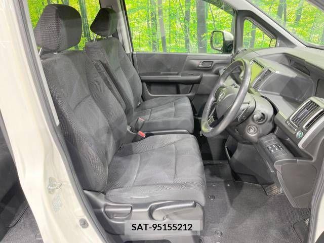 Honda e 2010-04 375926-8