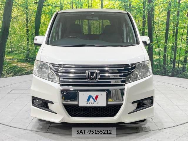 Honda e 2010-04 375926-15