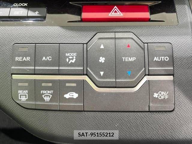 Honda e 2010-04 375926-7