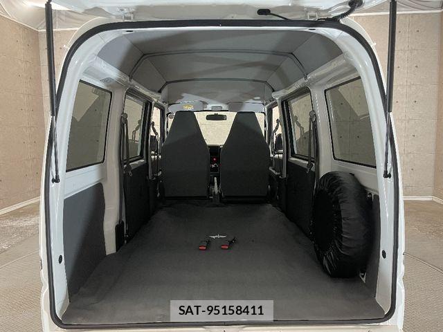 Mitsubishi MINICAB MIEV 2023-02 429958-10