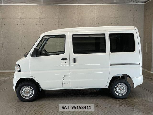Mitsubishi MINICAB MIEV 2023-02 429958-7