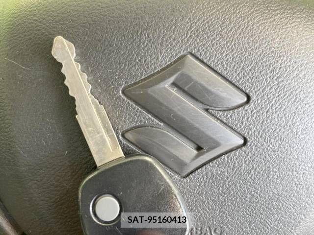 Suzuki ALTO 2019-03 305107-7