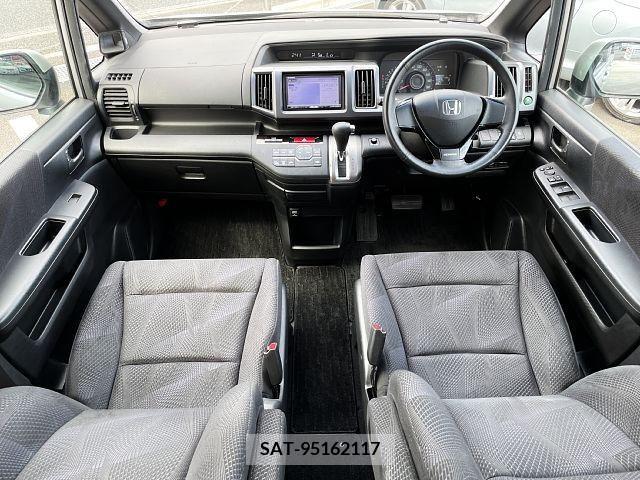 Honda e 2011-01 382197-1
