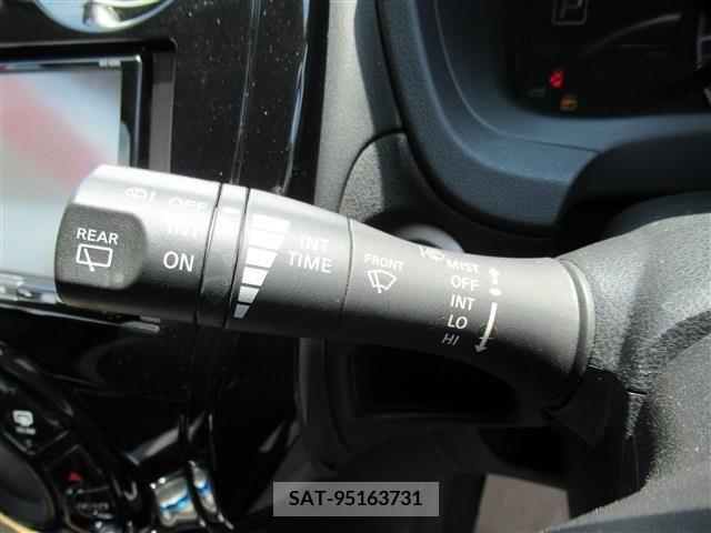 Nissan NOTE 2020-06 365392-17