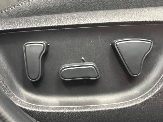 Toyota YARIS CROSS 2023-01 14637-6