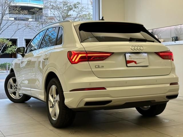 Audi Q3 2022-11 181353-5
