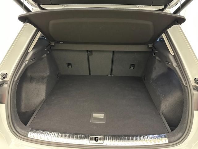 Audi Q3 2022-11 181353-18