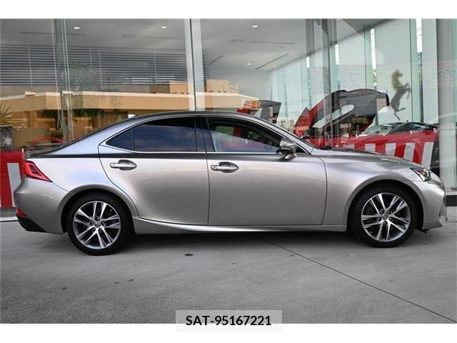 Lexus IS 2020-05 362802-5