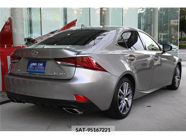 Lexus IS 2020-05 362802-4