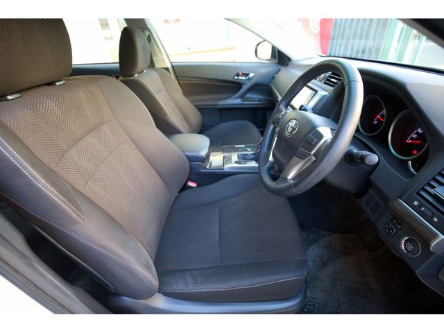Toyota MARK X 2015-04 183297-14