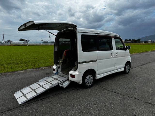 Daihatsu ATRAI WAGON 2012-06 185976-1