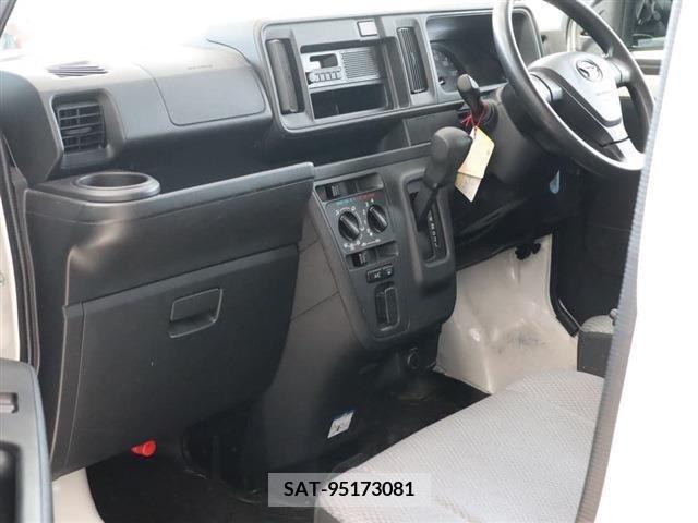 Daihatsu HIJET CARGO 2020-05 297823-11