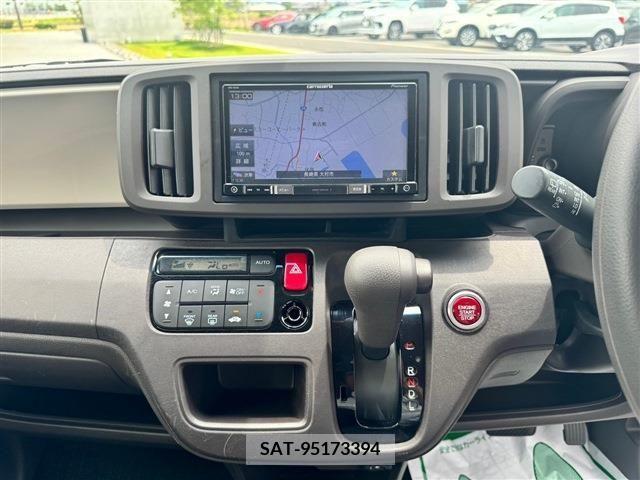 Honda N-ONE 2019-01 279683-21
