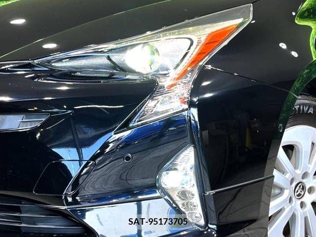 Toyota PRIUS 2017-10 384399-13