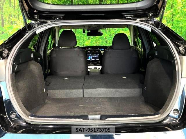 Toyota PRIUS 2017-10 384399-12