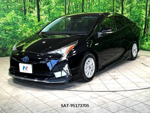 Toyota PRIUS 2017-10 384399-18