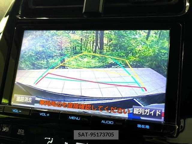 Toyota PRIUS 2017-10 384399-5