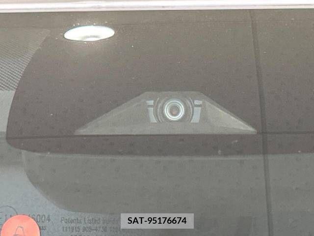 Toyota PRIUS 2016-02 366379-2
