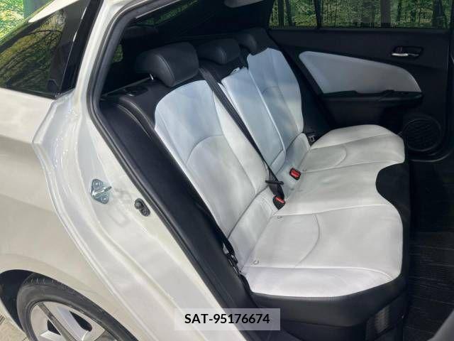 Toyota PRIUS 2016-02 366379-9