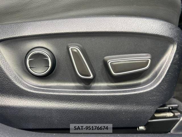 Toyota PRIUS 2016-02 366379-7