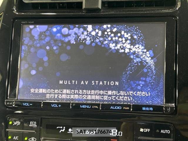 Toyota PRIUS 2016-02 366379-3